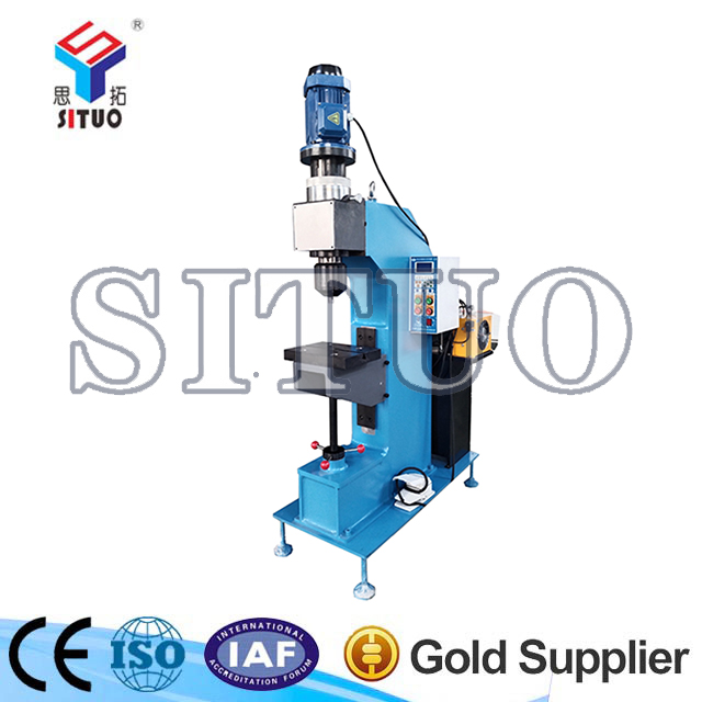 液压径向旋铆机