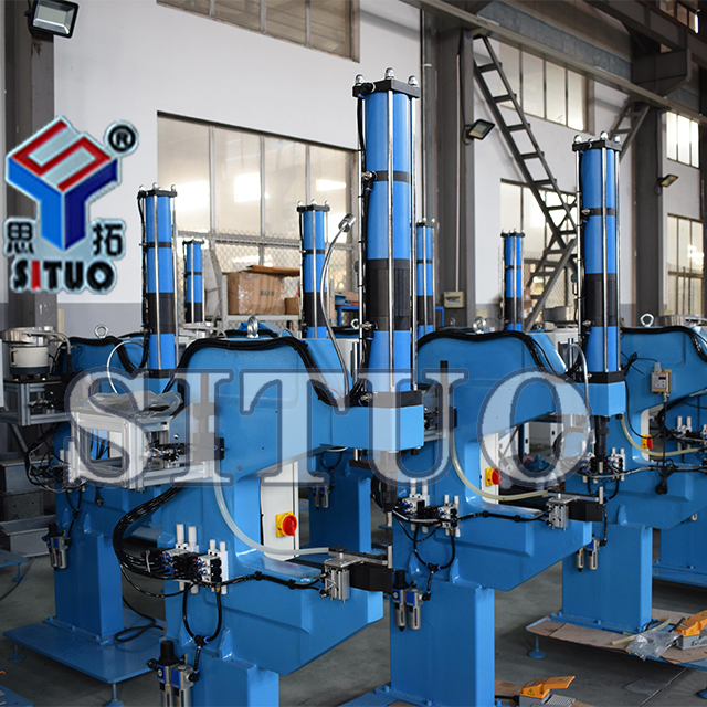 无锡思拓压铆机:重塑金属加工新标准